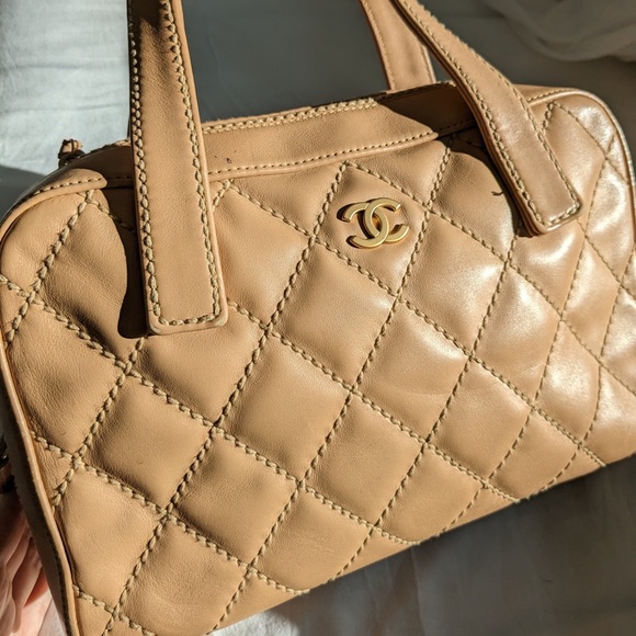 Auth. Chanel Beige Lambskin Wild Stitch Bowling Bag/Shoulder Bag - Picture 1 of 15